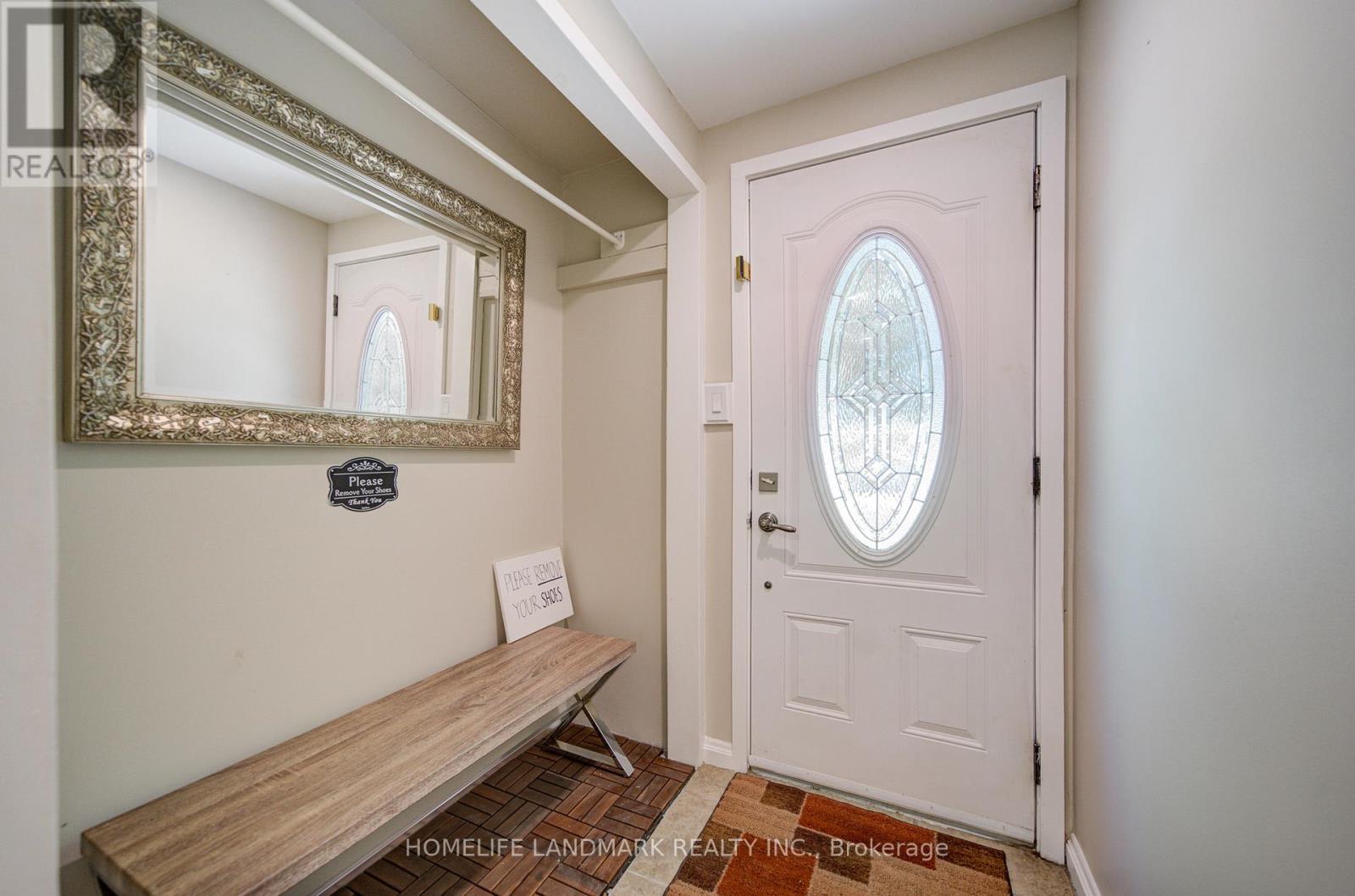 65 Cooks Bay Drive, Georgina, Ontario  L4P 1L9 - Photo 3 - N13472612