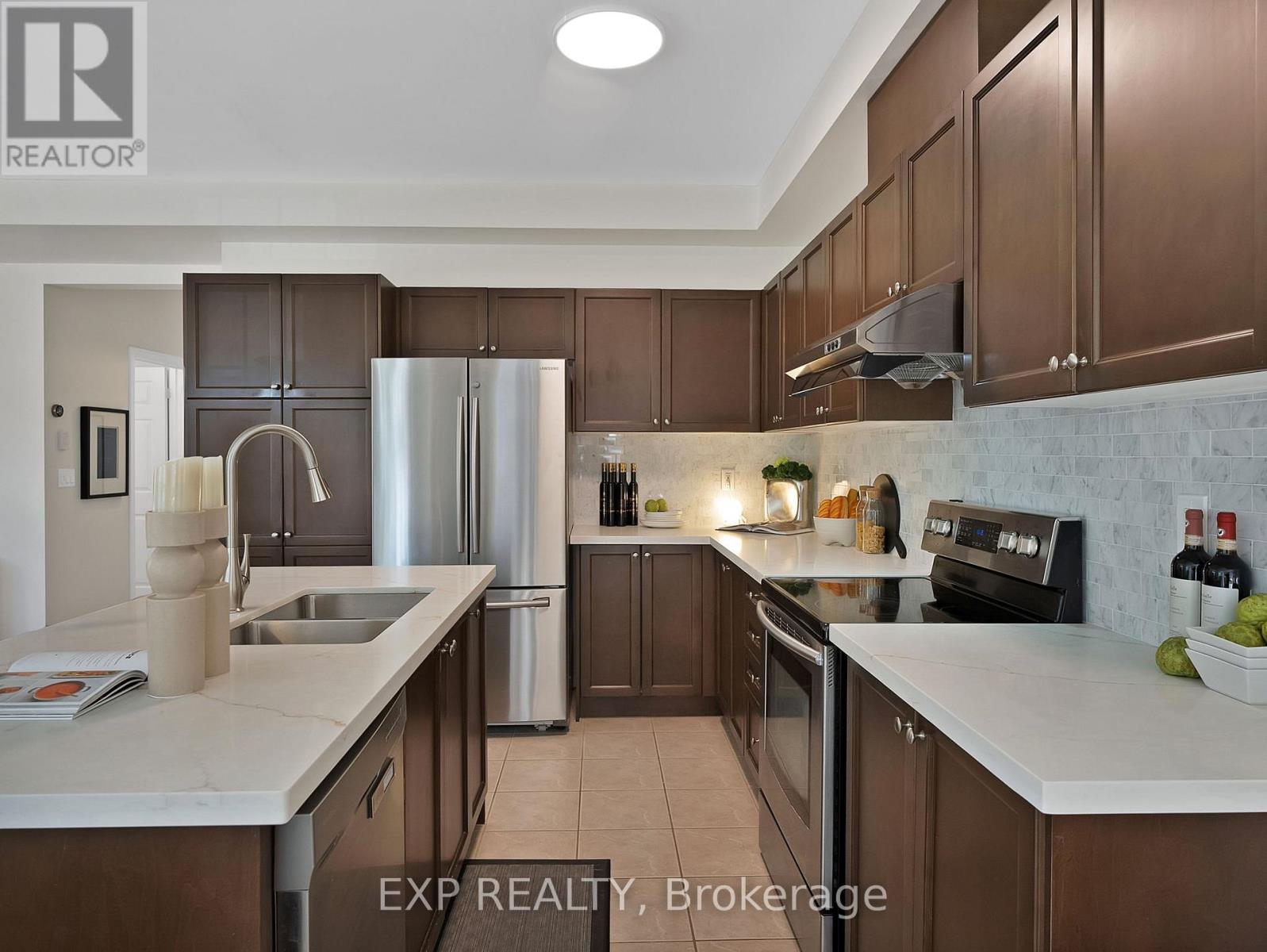 51 Living Crescent, Markham, Ontario  L6C 0T6 - Photo 16 - N13472614