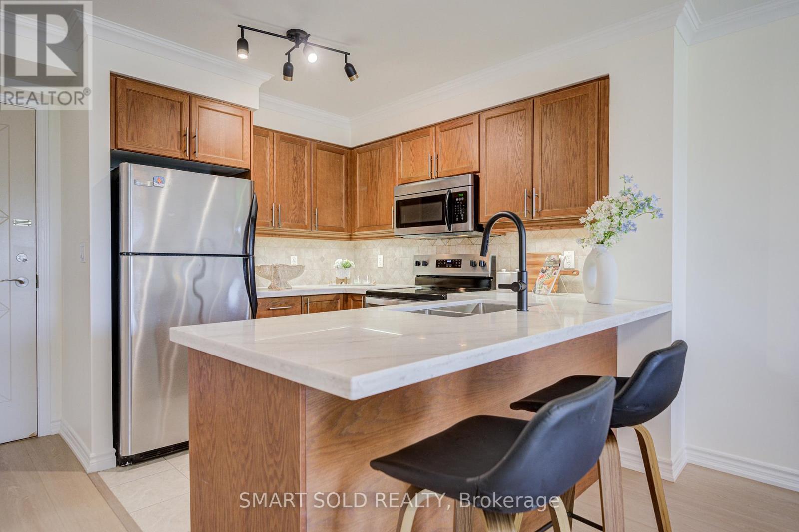 410 - 18 Harding Boulevard, Richmond Hill, Ontario L4C 0T3 - Photo 6 - N13472654