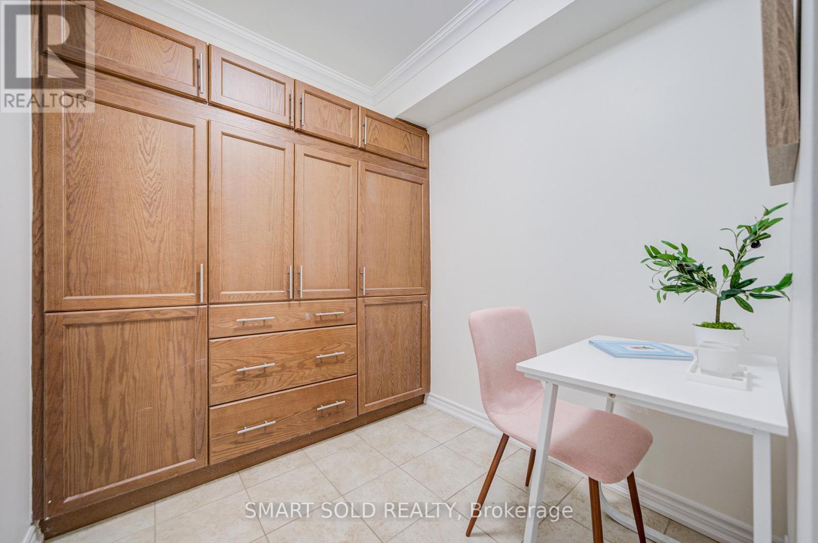 410 - 18 Harding Boulevard, Richmond Hill, Ontario L4C 0T3 - Photo 8 - N13472654