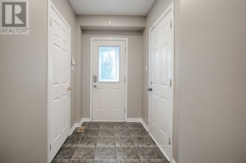813 Stonehaven Avenue, Newmarket, Ontario L3X 2K3 - Photo 2 - N13472658