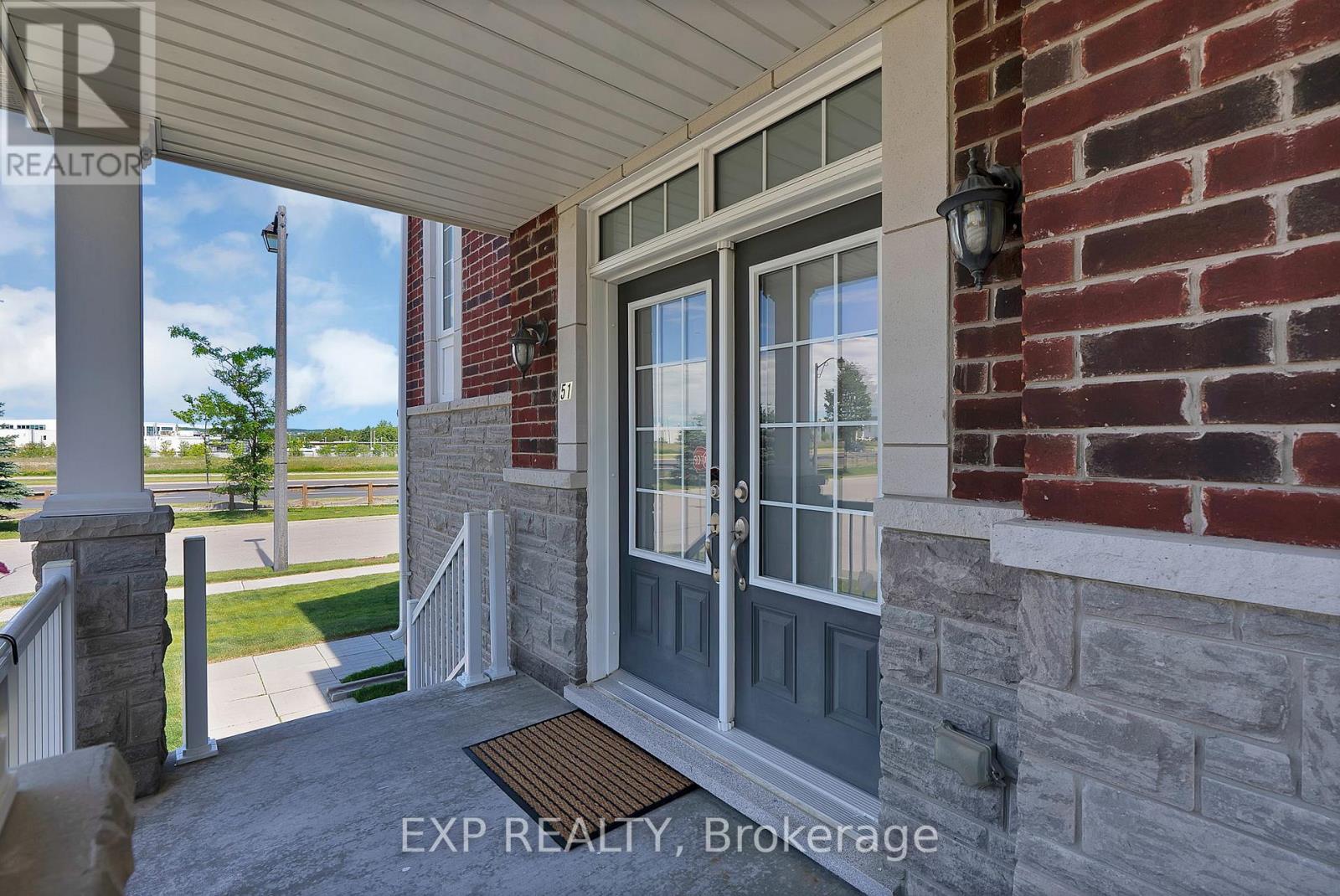 51 Living Crescent, Markham, Ontario  L6C 0T6 - Photo 5 - N13472614
