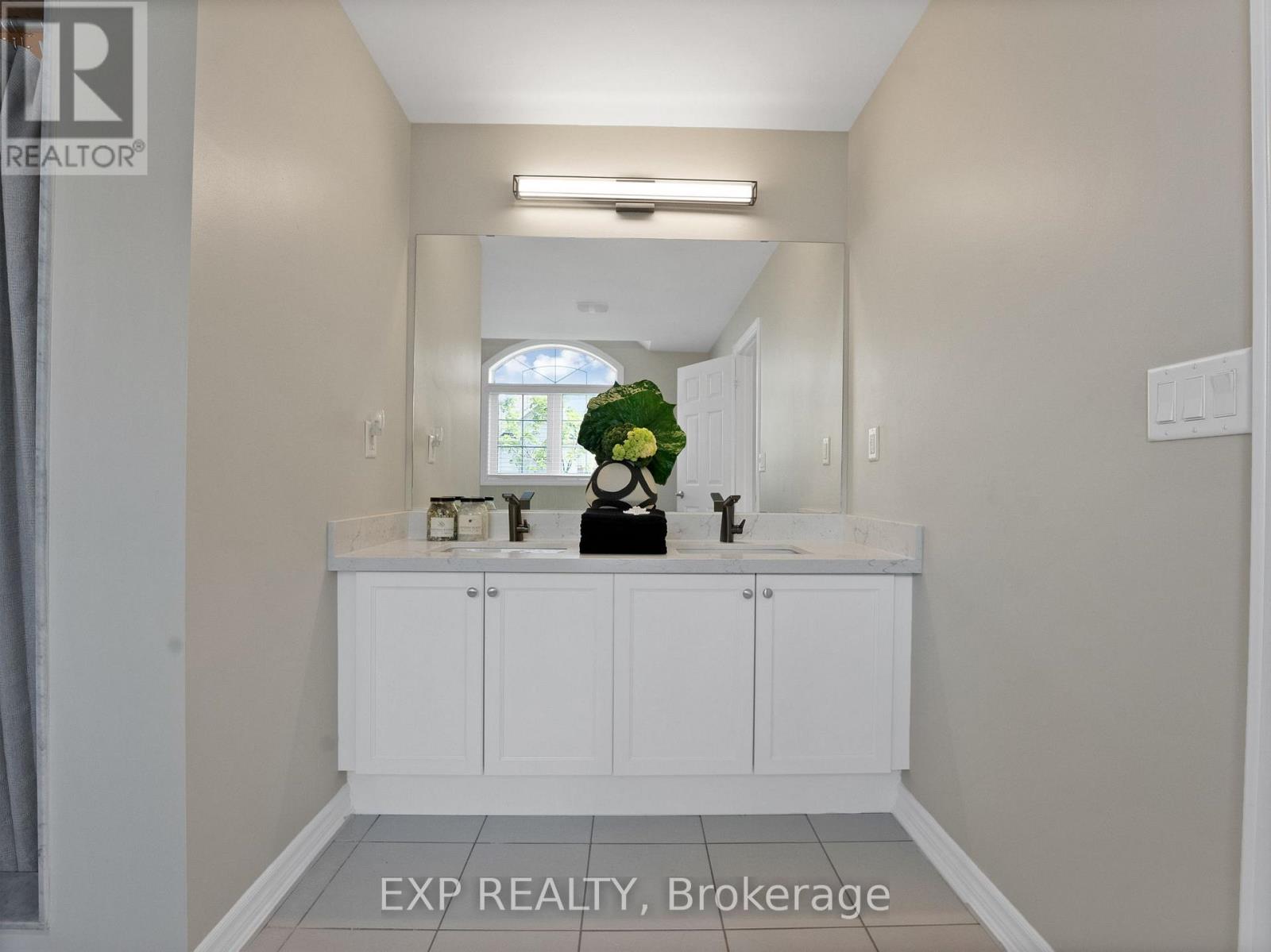 51 Living Crescent, Markham, Ontario  L6C 0T6 - Photo 28 - N13472614