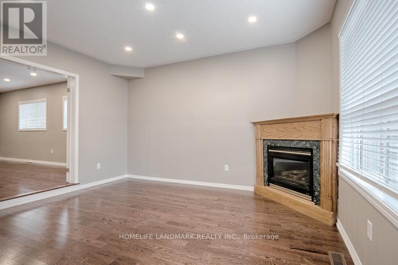 813 Stonehaven Avenue, Newmarket, Ontario L3X 2K3 - Photo 6 - N13472658
