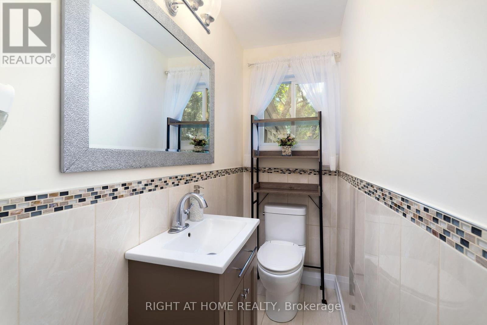 55 Hillview Drive, Newmarket, Ontario  L3Y 4H8 - Photo 21 - N13472708