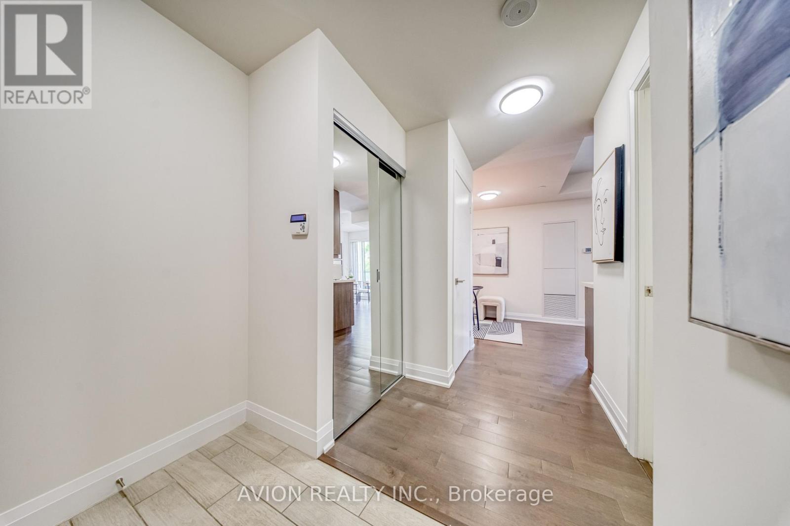 217 - 28 Uptown Drive, Markham, Ontario  L3R 5M8 - Photo 5 - N13472744