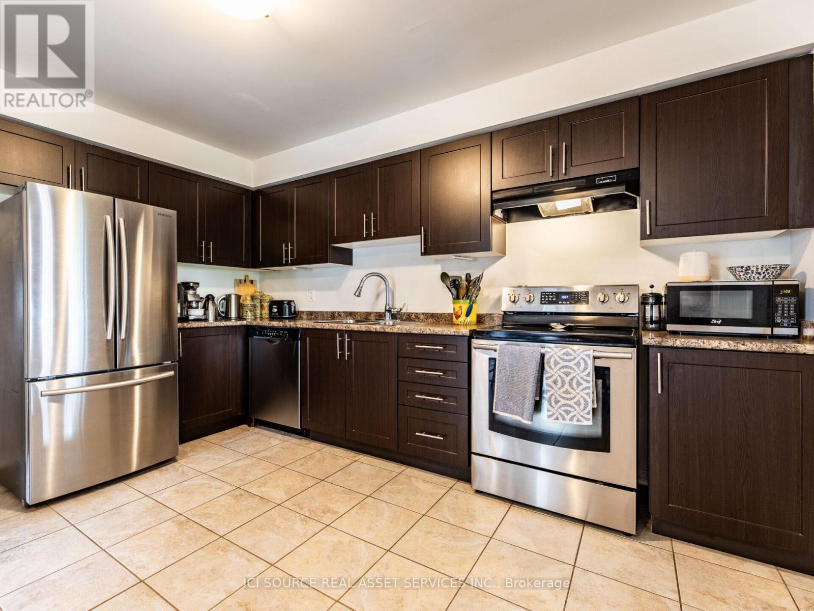 1352 Coleman Crescent, Innisfil, Ontario  L9S 0G5 - Photo 6 - N13472860