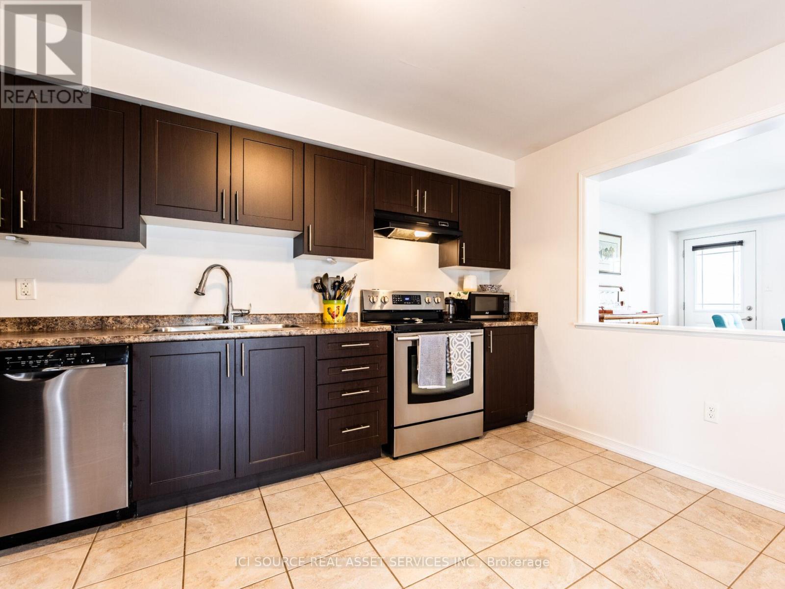 1352 Coleman Crescent, Innisfil, Ontario  L9S 0G5 - Photo 7 - N13472860