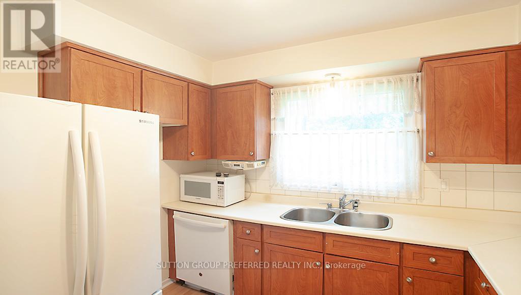 4 Ranchwood Crescent, London North, Ontario  N6G 3A2 - Photo 5 - X13473824