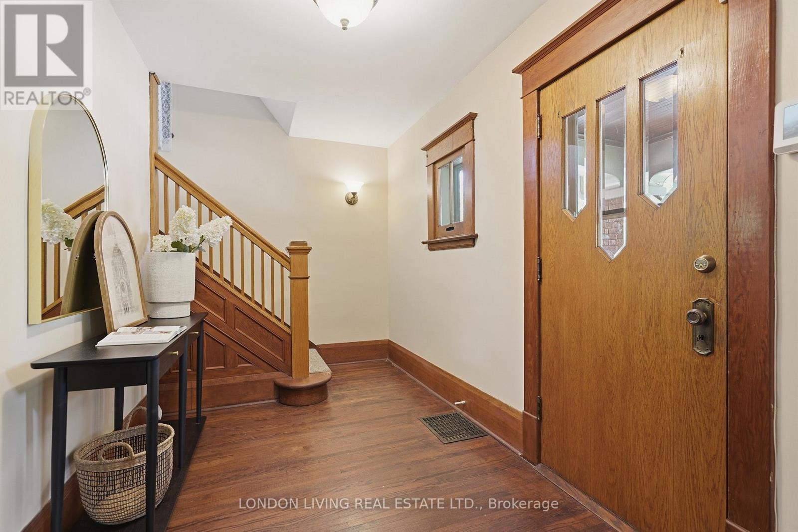 39 Gerrard Street, London South, Ontario  N6C 4C6 - Photo 6 - X13473904