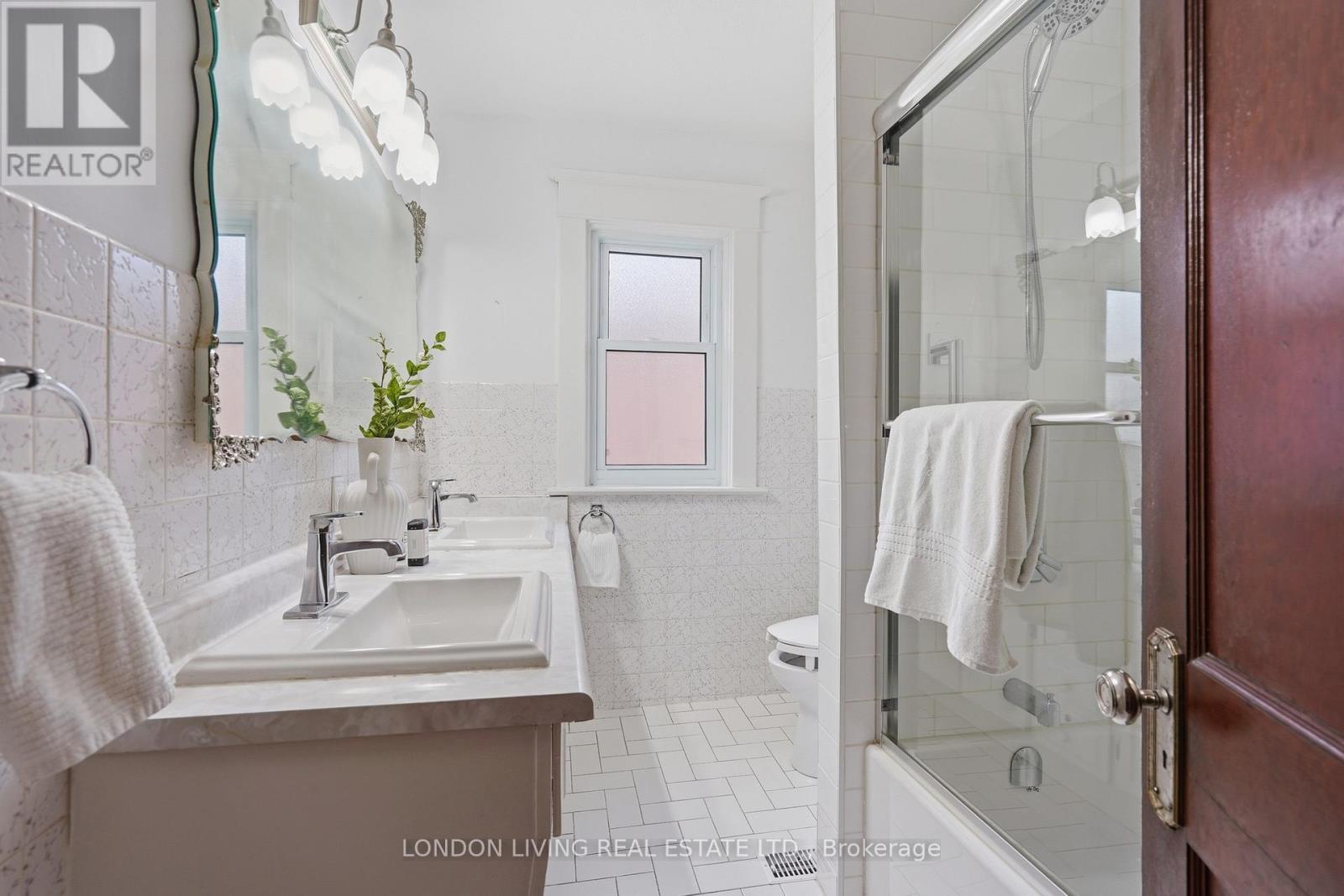39 Gerrard Street, London South, Ontario  N6C 4C6 - Photo 25 - X13473904
