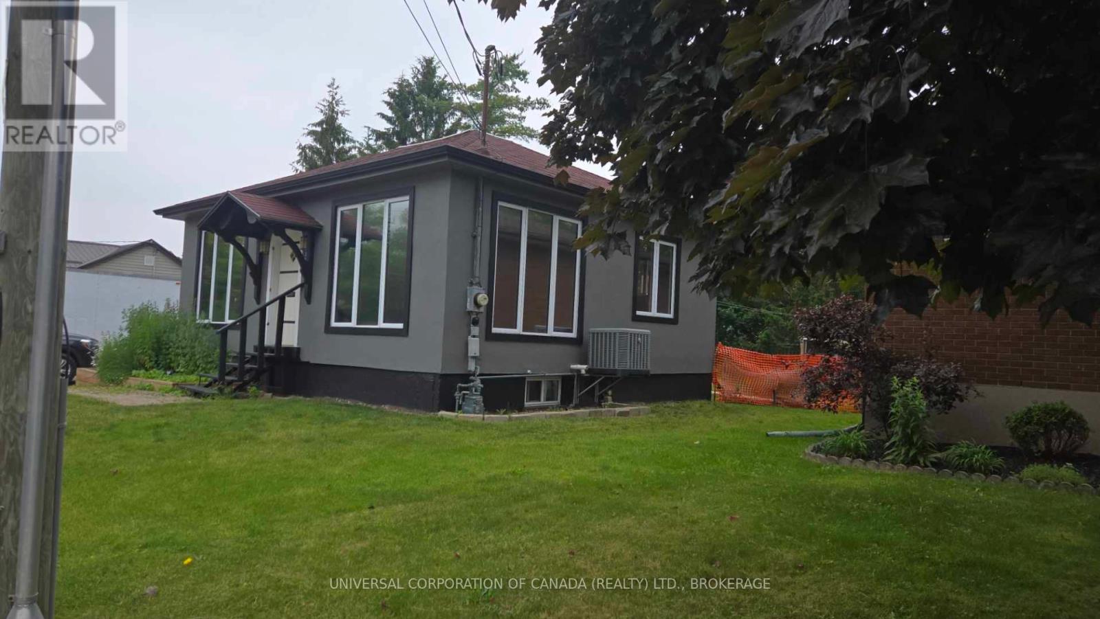 15 St.andrew Street, Aylmer, Ontario  N5H 2M9 - Photo 2 - X13475442
