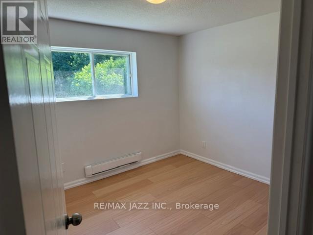 101 - 455 Trick Avenue, Oshawa, Ontario  L1G 7T7 - Photo 9 - E13148558