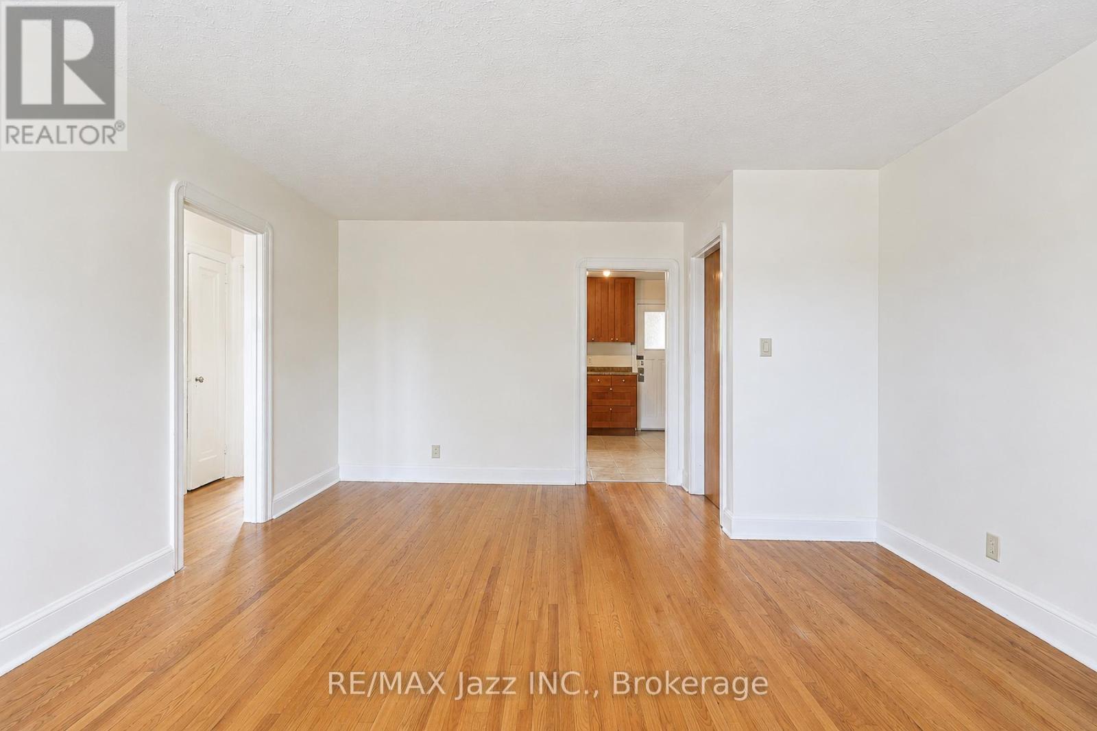 5 - 366 Mary Street N, Oshawa, Ontario  L1G 5C8 - Photo 6 - E13474070