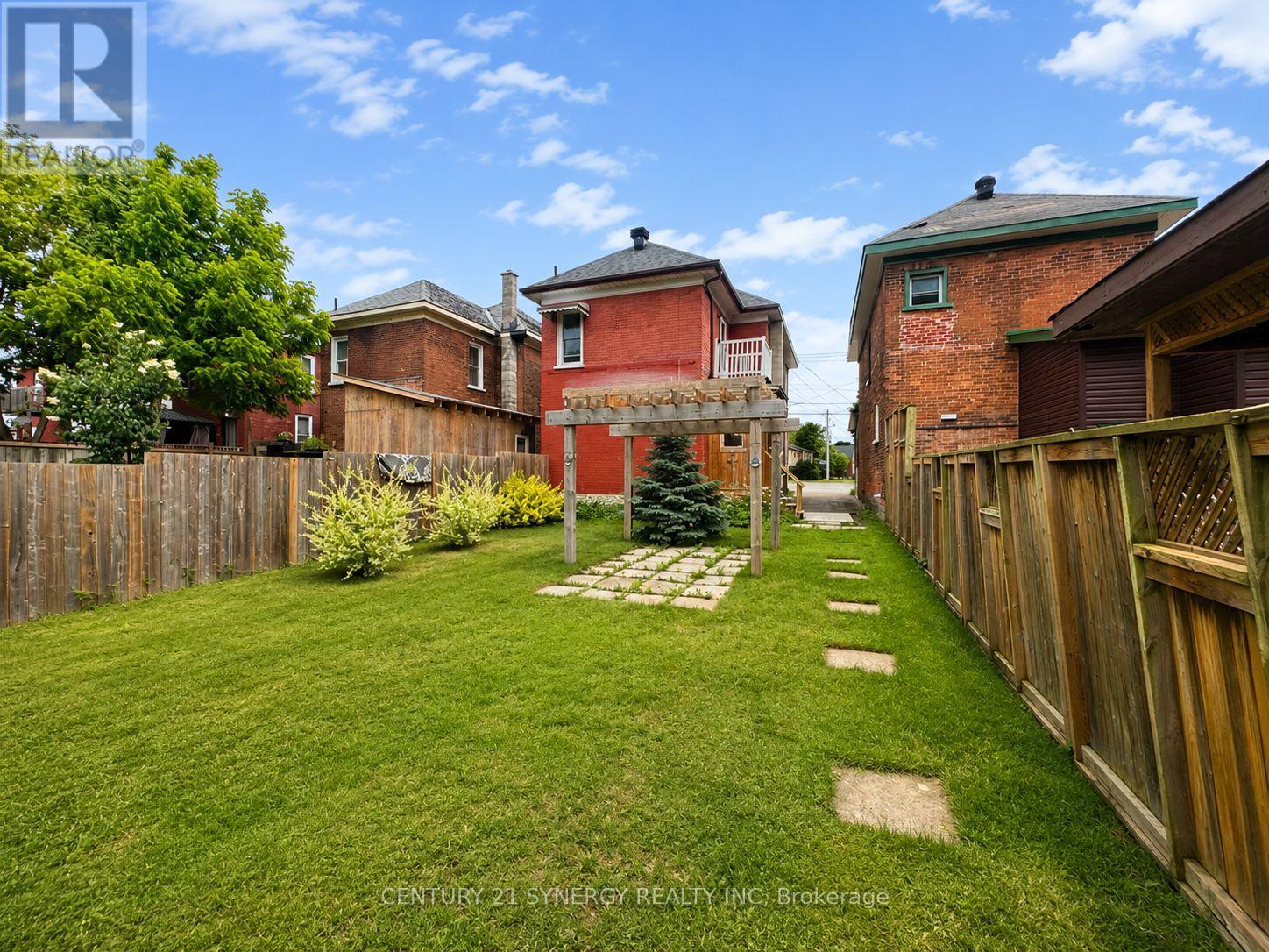 164 Chambers Street, Smiths Falls, Ontario  K7A 2Z4 - Photo 6 - X12925336