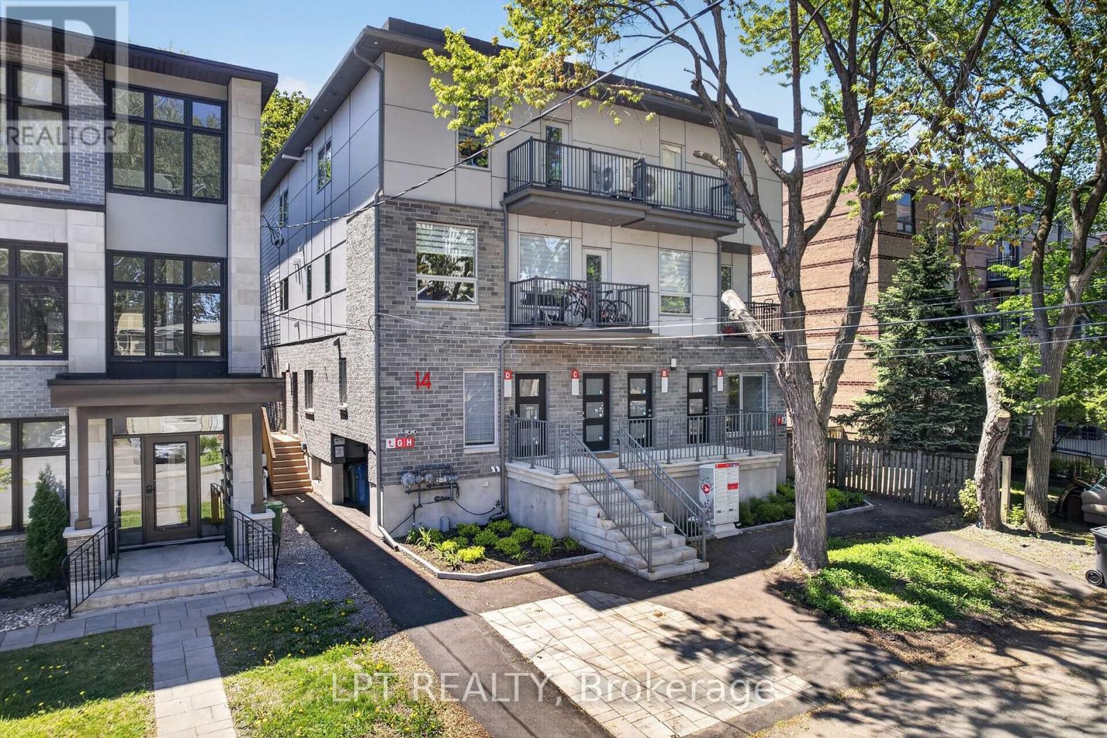 14 Stevens Avenue, Ottawa, Ontario  K1K 1K5 - Photo 1 - X13475228