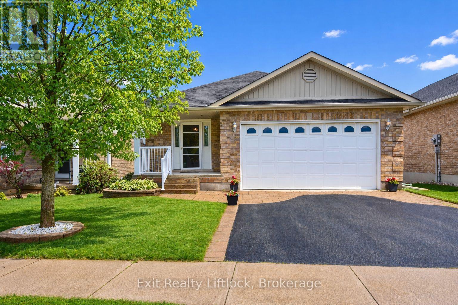 1724 GLENFOREST BOULEVARD, Peterborough, Ontario