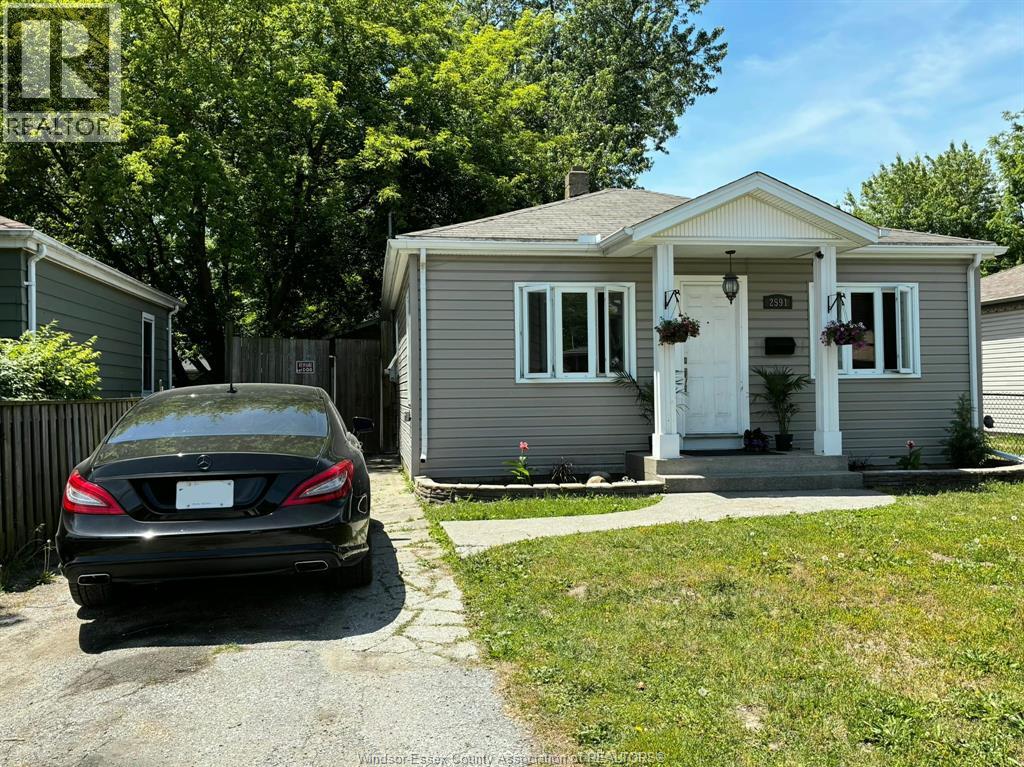 2591 MEIGHEN ROAD, Windsor, Ontario