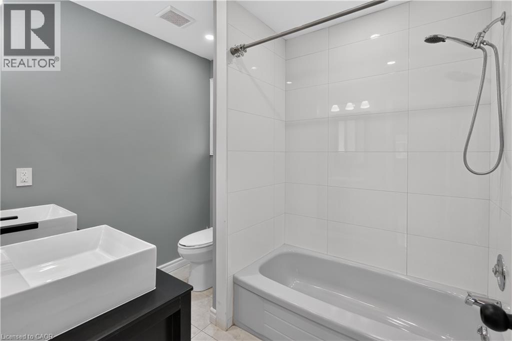 294 Jones Road Unit# 1- Upper, Stoney Creek, Ontario  L8E 5L8 - Photo 12 - 40841739