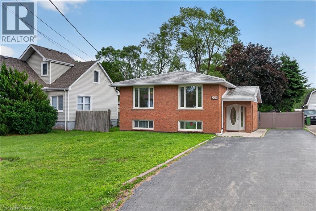 294 Jones Road Unit# 1- Upper, Stoney Creek, Ontario  L8E 5L8 - Photo 2 - 40841739