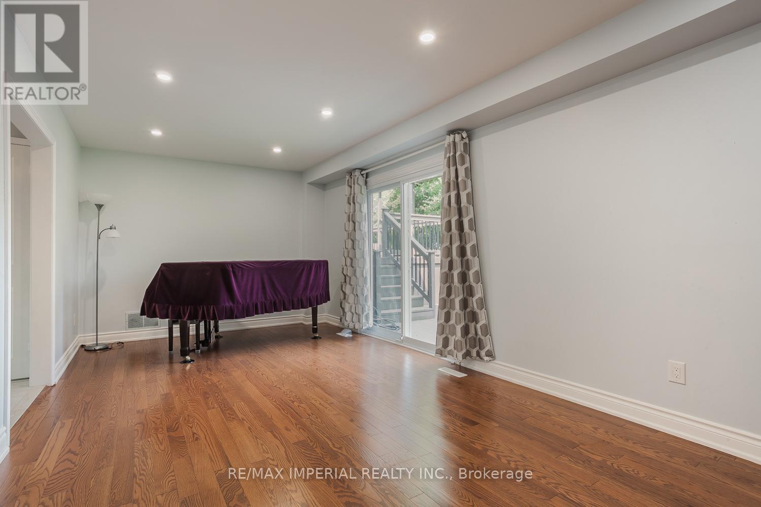 48 Carlton Road, Markham, Ontario  L3R 1Z5 - Photo 9 - N13472958