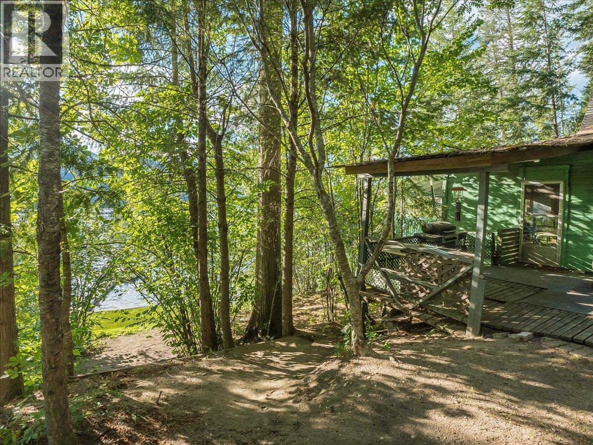 2071 Massie Road, Christina Lake, British Columbia  V0H 1E2 - Photo 75 - 10392296