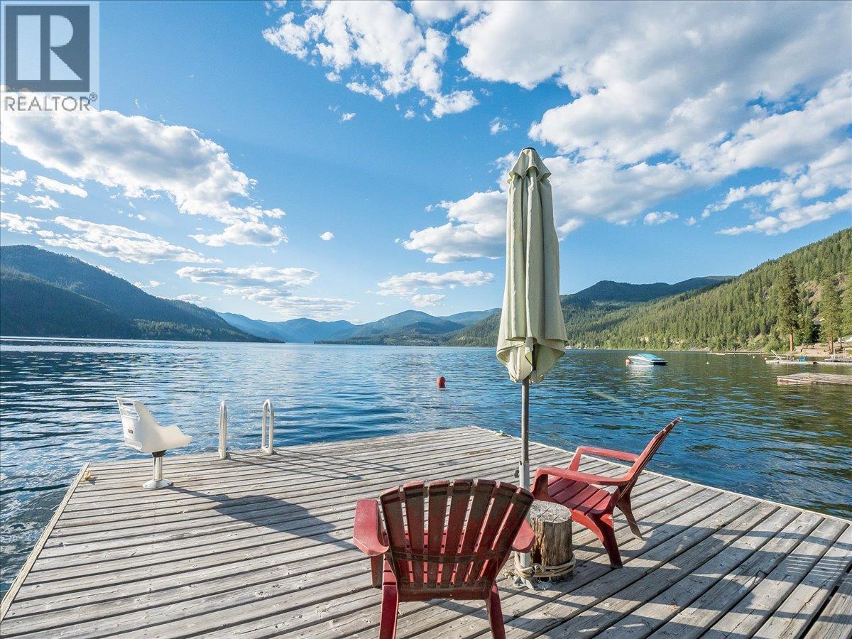 2071 Massie Road, Christina Lake, British Columbia  V0H 1E2 - Photo 3 - 10392296