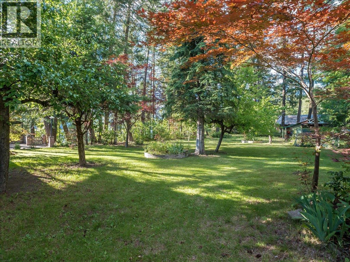 2071 Massie Road, Christina Lake, British Columbia  V0H 1E2 - Photo 64 - 10392296