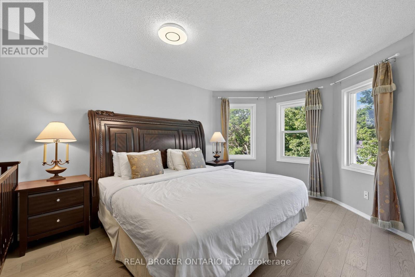 Upper - 1895 Applewood Avenue, Innisfil, Ontario  L9S 1W2 - Photo 15 - N13472962
