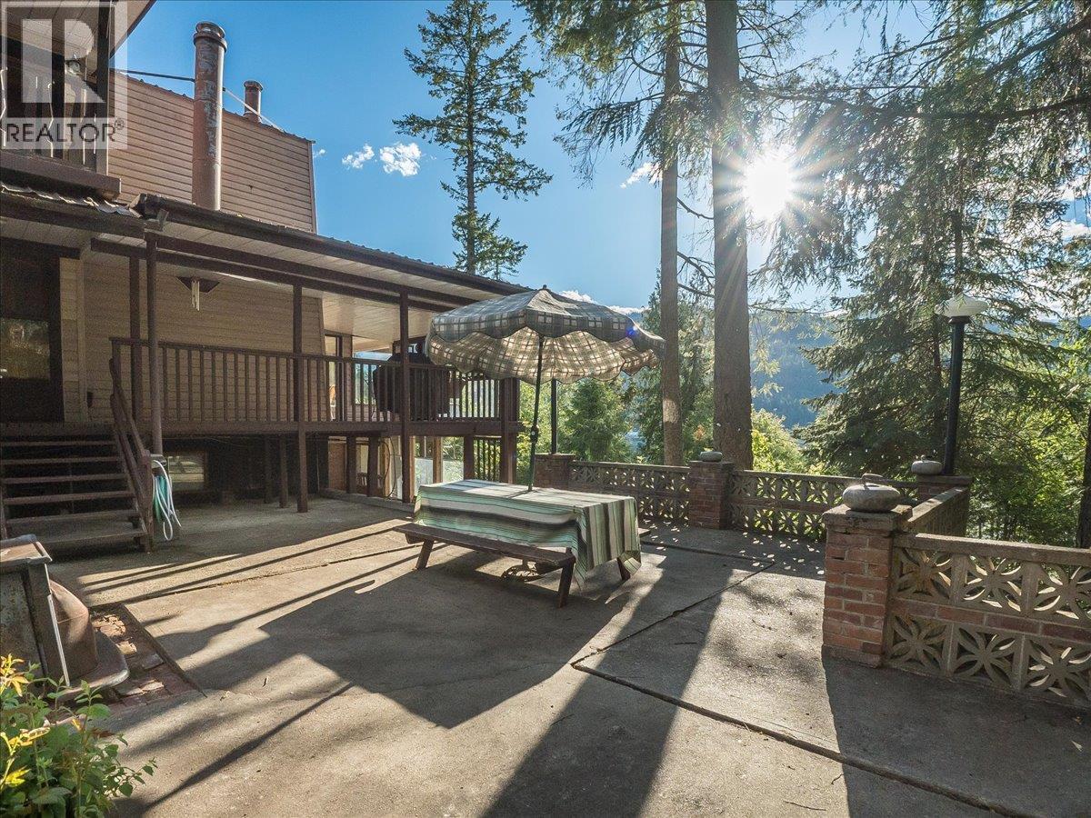 2071 Massie Road, Christina Lake, British Columbia  V0H 1E2 - Photo 65 - 10392296