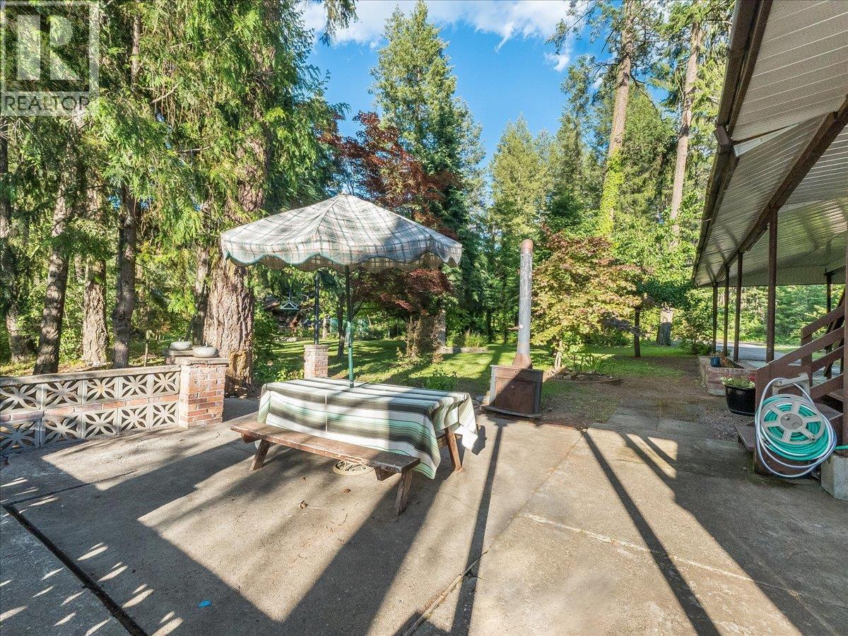 2071 Massie Road, Christina Lake, British Columbia  V0H 1E2 - Photo 66 - 10392296