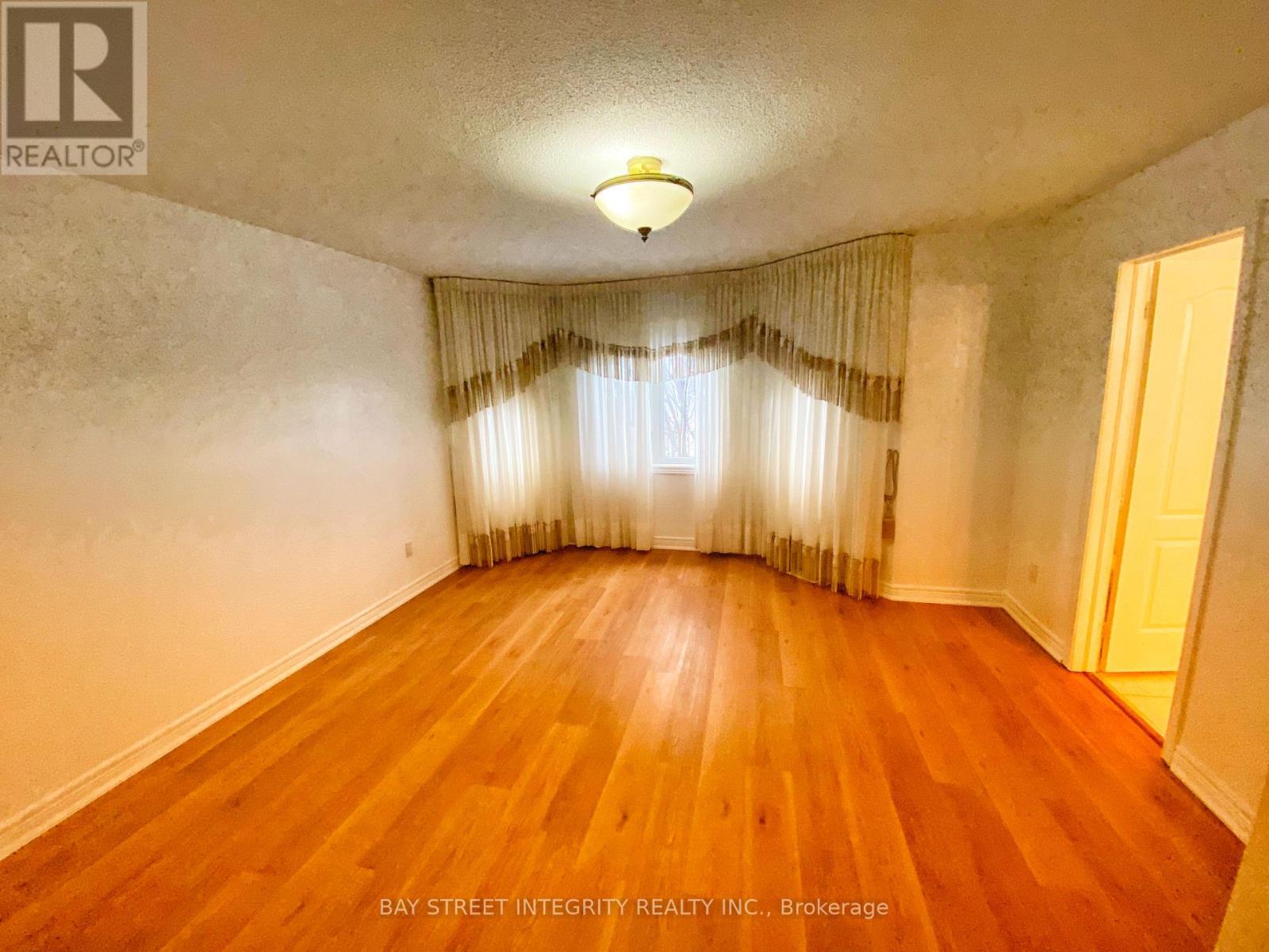 Main 37 Sandham Crescent, Markham, Ontario  L3S 4J7 - Photo 13 - N13473108