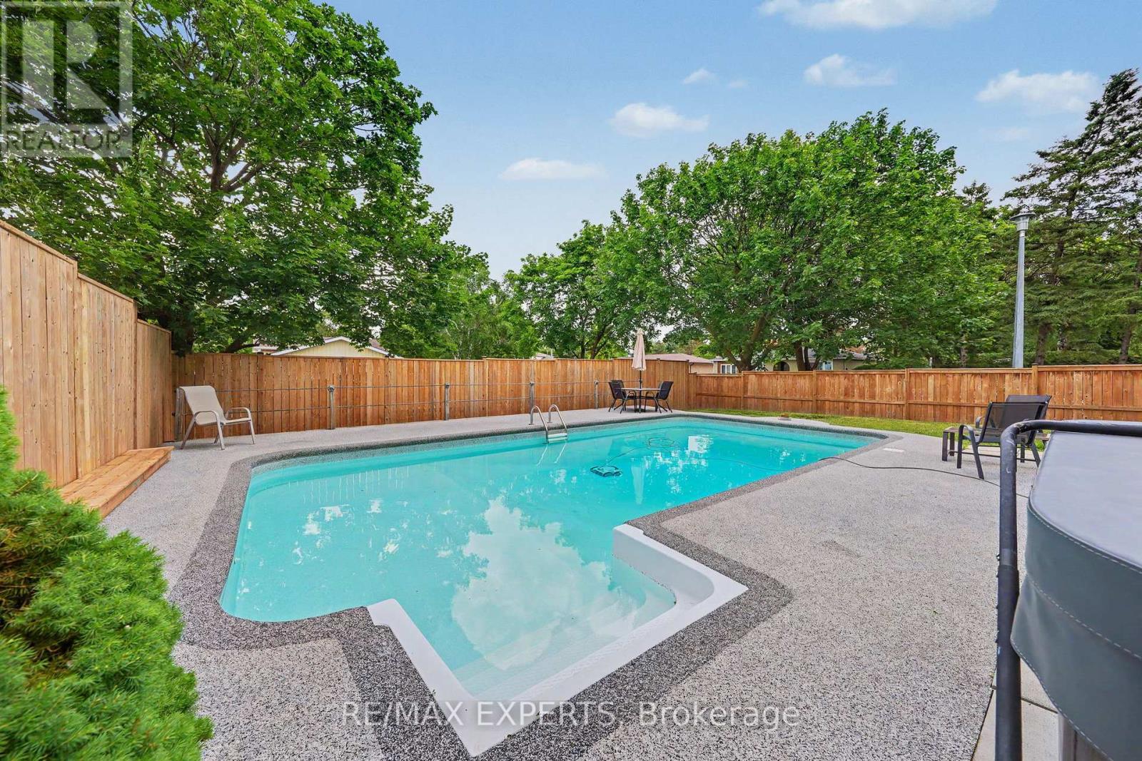 32 Oak Court, Aurora, Ontario  L4G 3J6 - Photo 39 - N13473100