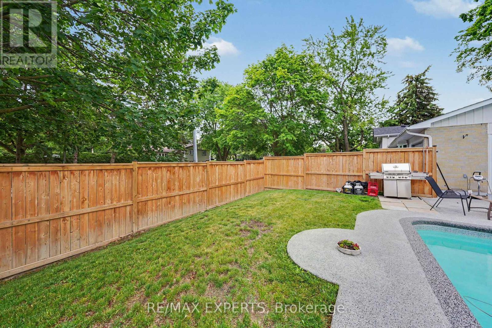 32 Oak Court, Aurora, Ontario  L4G 3J6 - Photo 35 - N13473100