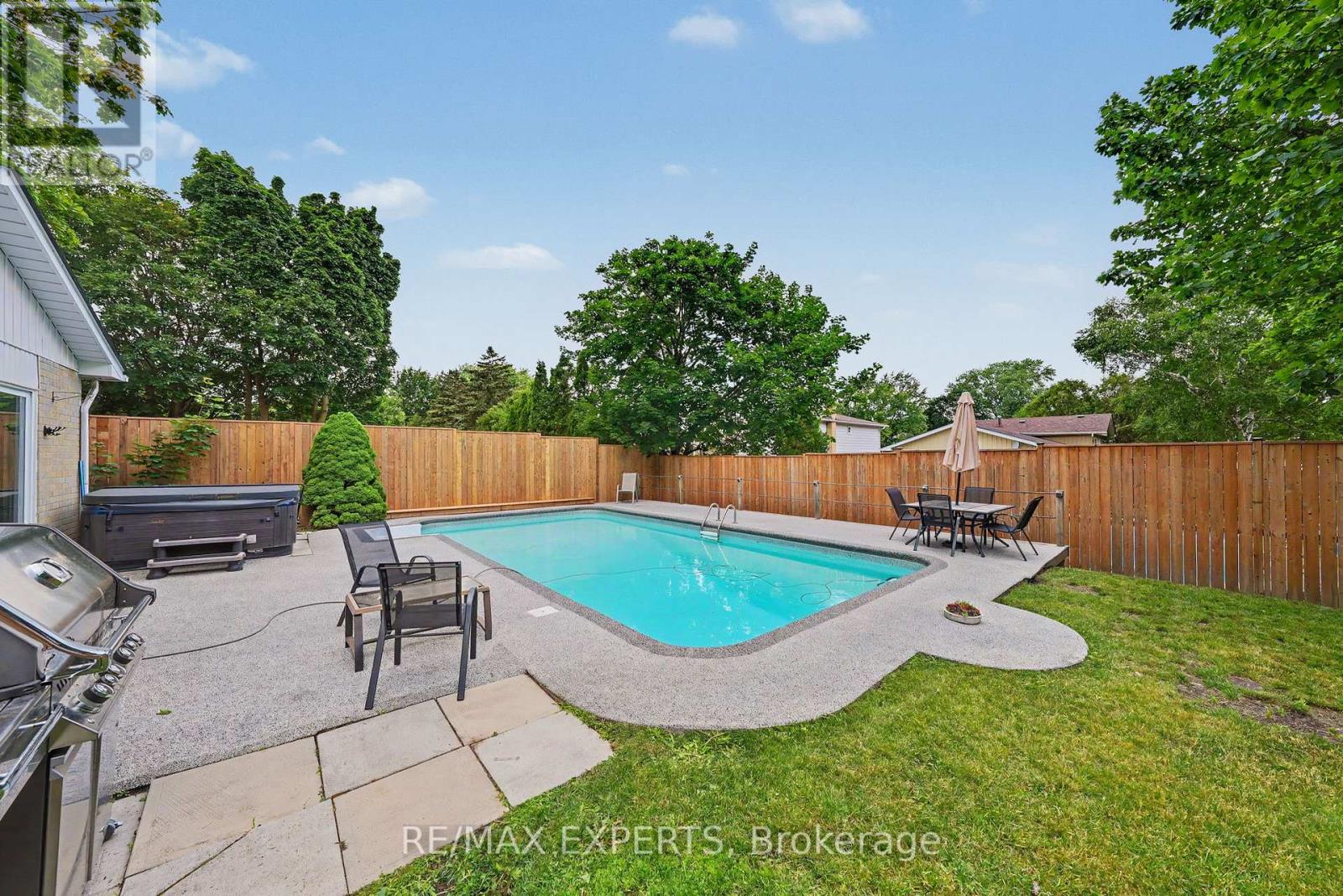 32 Oak Court, Aurora, Ontario  L4G 3J6 - Photo 32 - N13473100
