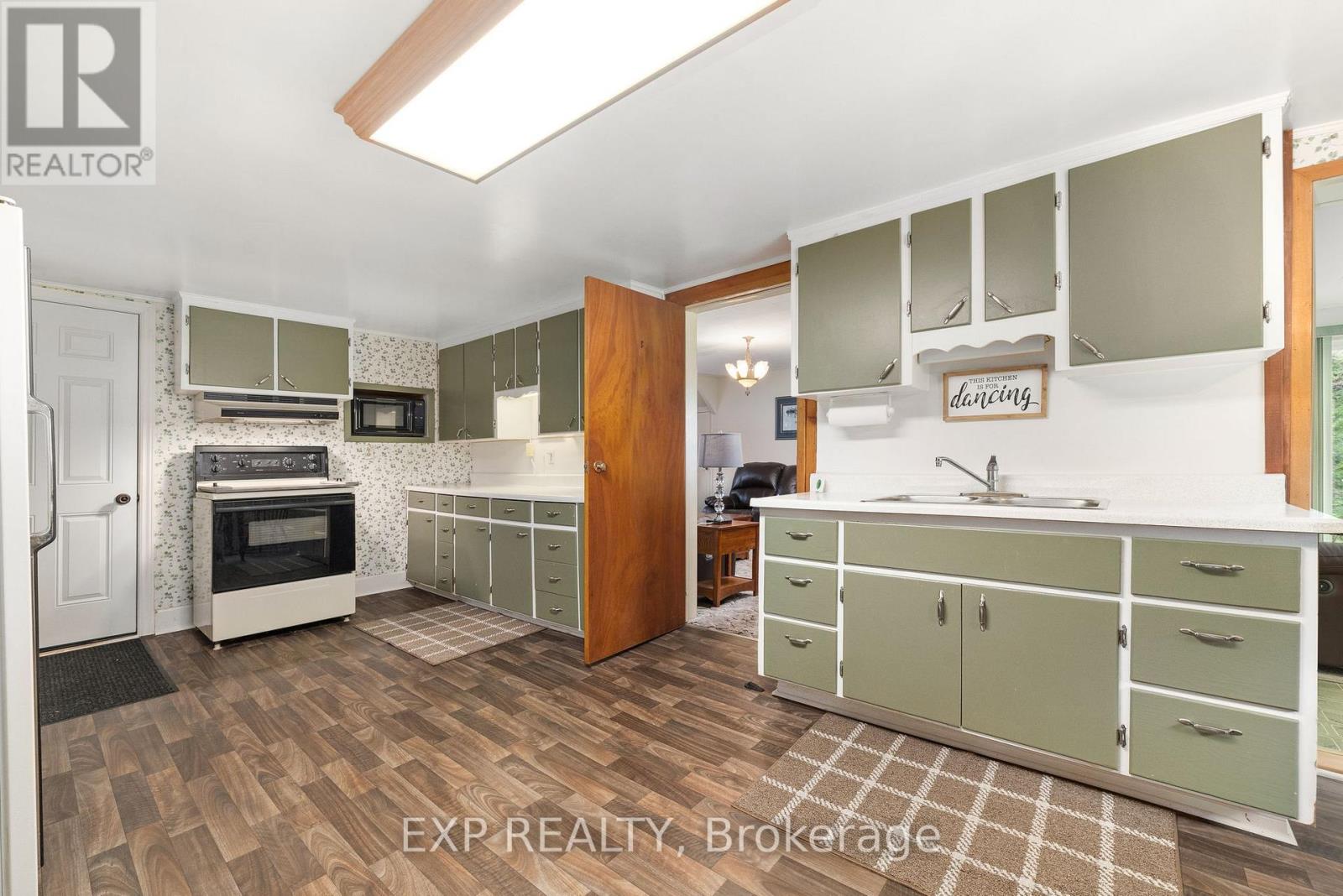 21331 Loyalist Parkway, Prince Edward County, Ontario  K0K 1L0 - Photo 27 - X13473680