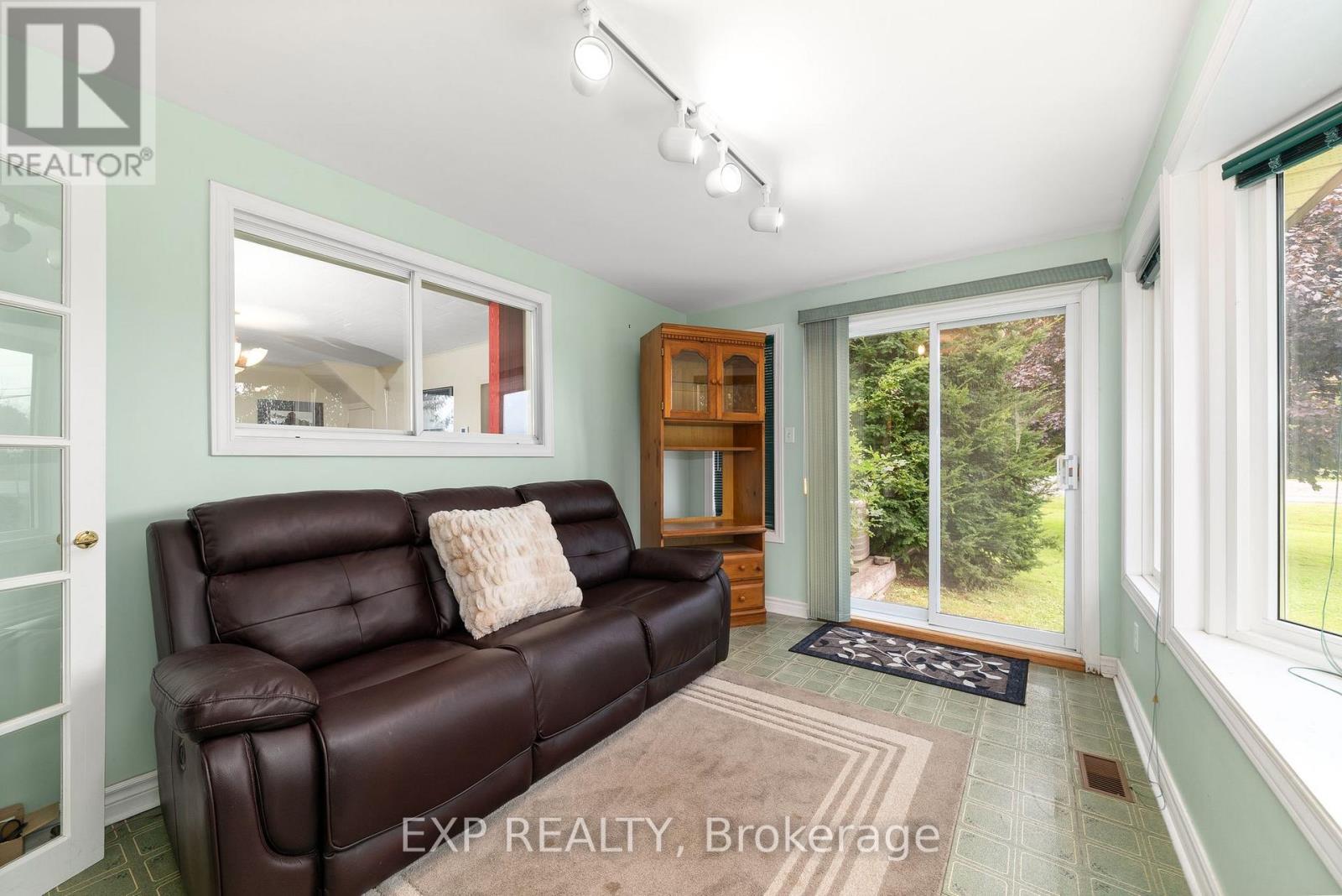 21331 Loyalist Parkway, Prince Edward County, Ontario  K0K 1L0 - Photo 22 - X13473680