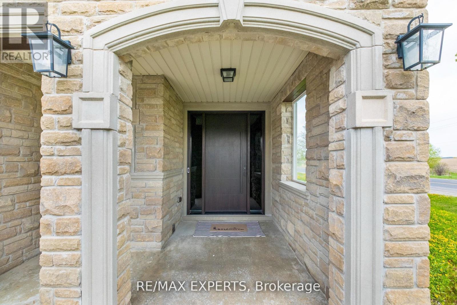 12 Valley Point Crescent, King, Ontario  L7B 0B7 - Photo 3 - N13473364