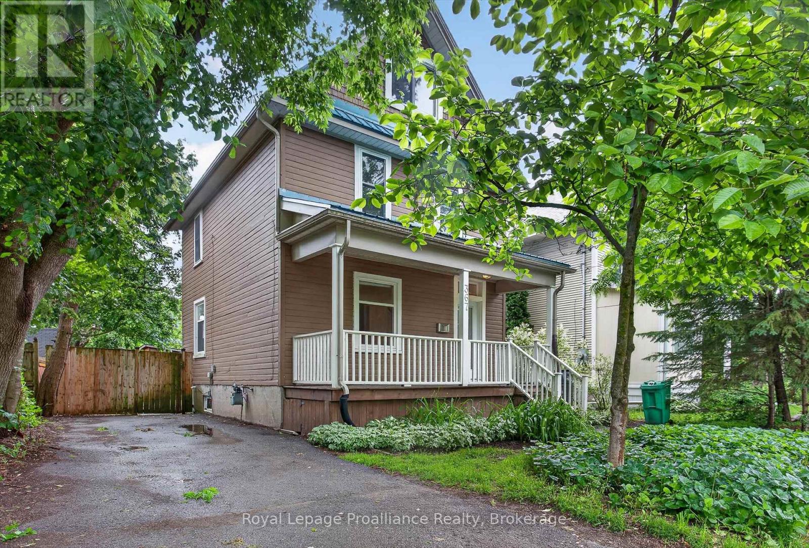 367 Edinburgh Street, Peterborough, Ontario  K9H 3G1 - Photo 2 - X13474184