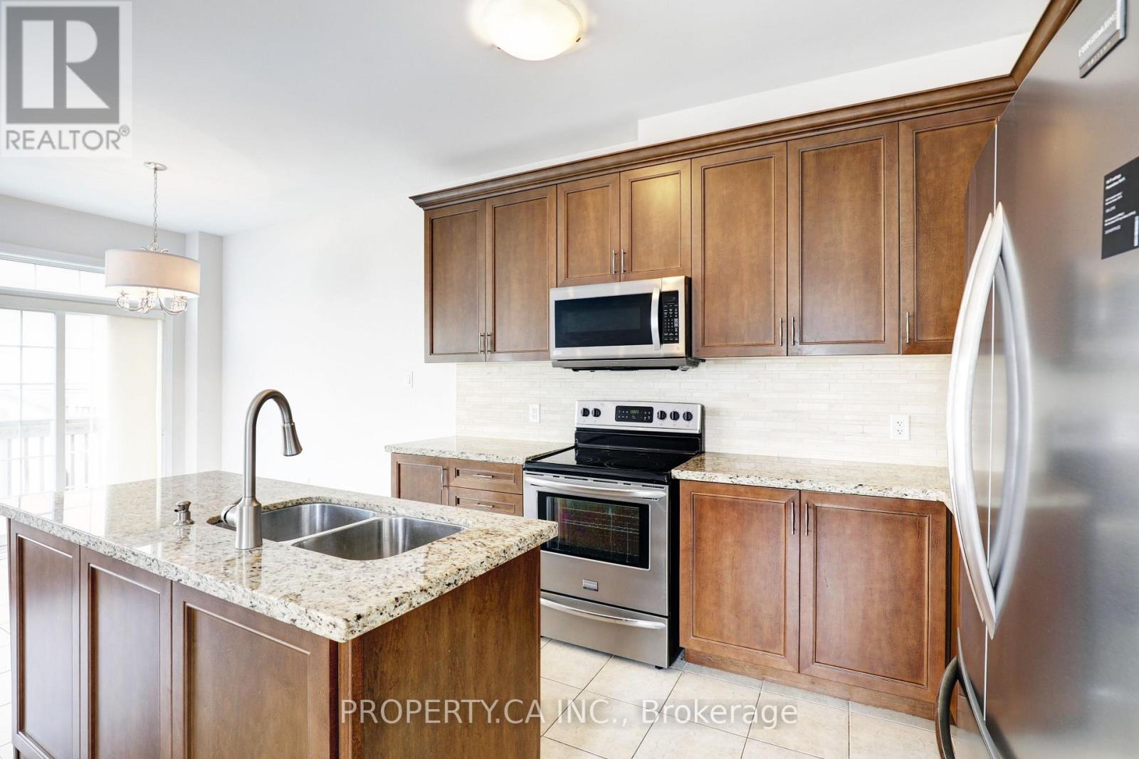 41 Spruce Pine Crescent, Vaughan, Ontario L6A 4T3 - Photo 10 - N13473488