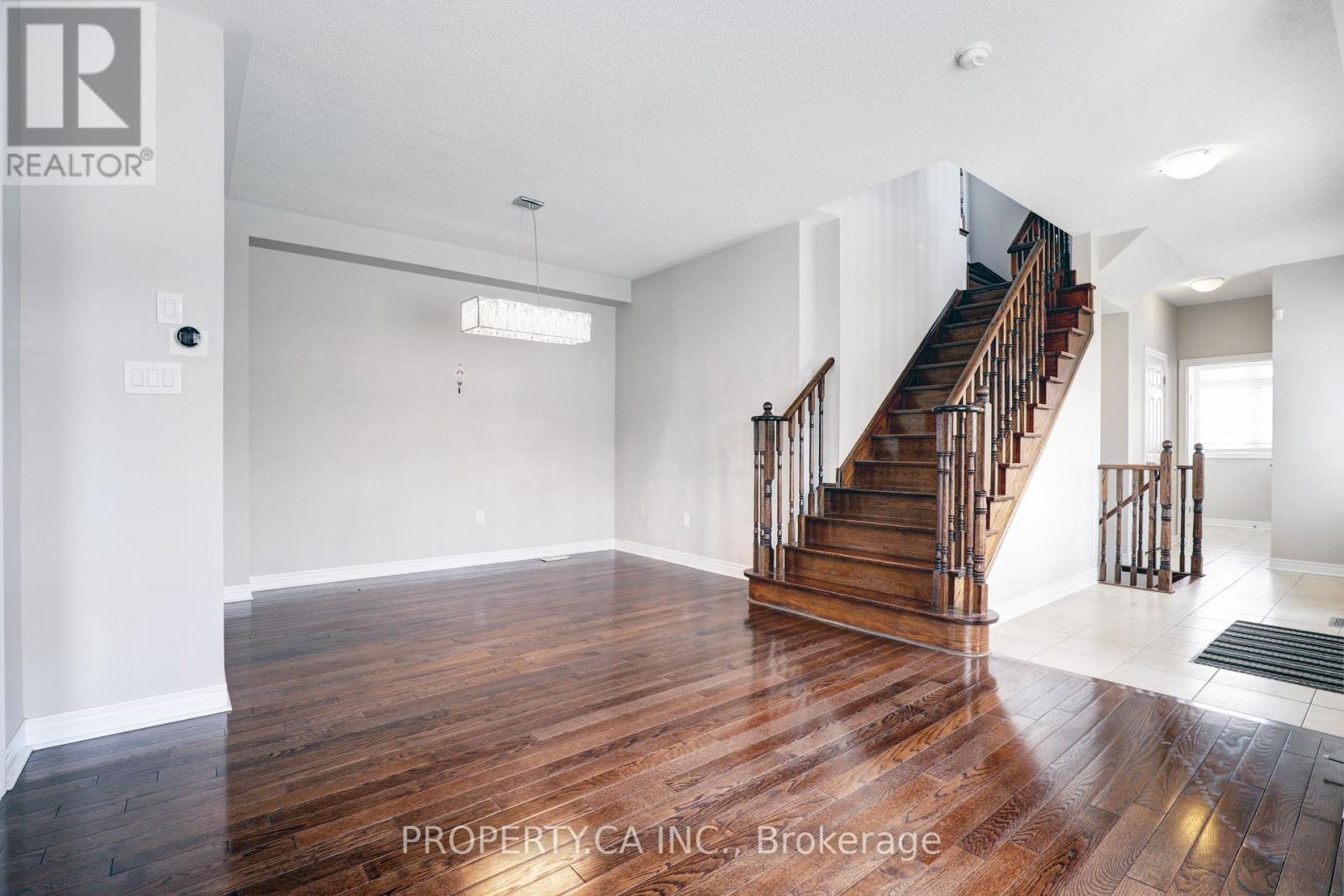 41 Spruce Pine Crescent, Vaughan, Ontario L6A 4T3 - Photo 6 - N13473488