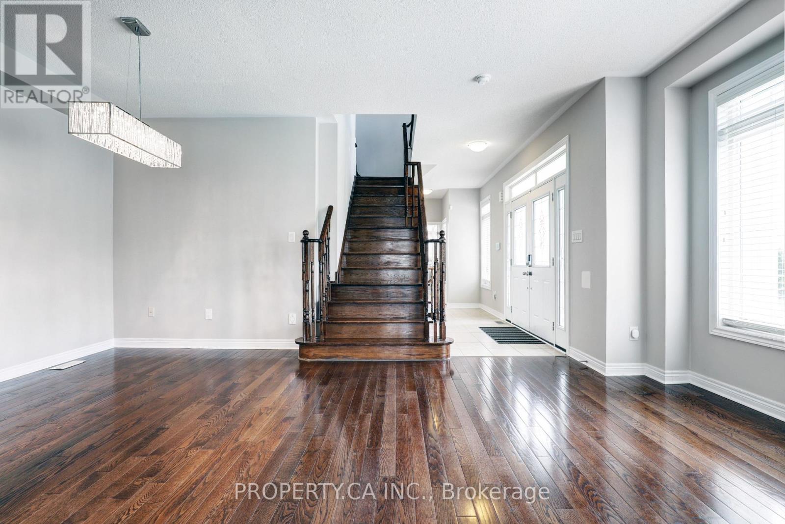 41 Spruce Pine Crescent, Vaughan, Ontario L6A 4T3 - Photo 7 - N13473488