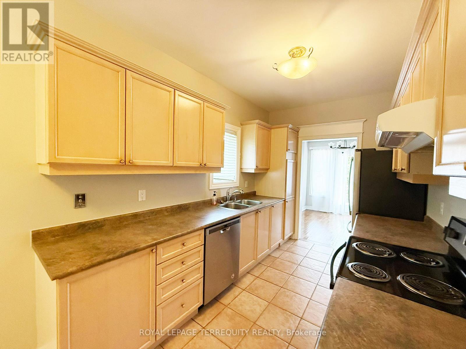 34 - 190 Harding Blvd W Boulevard, Richmond Hill, Ontario L4C 0J9 - Photo 5 - N13473578