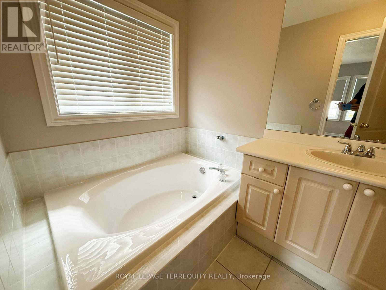 34 - 190 Harding Blvd W Boulevard, Richmond Hill, Ontario L4C 0J9 - Photo 12 - N13473578