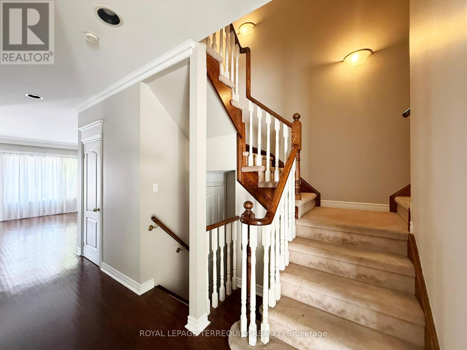 34 - 190 Harding Blvd W Boulevard, Richmond Hill, Ontario L4C 0J9 - Photo 8 - N13473578