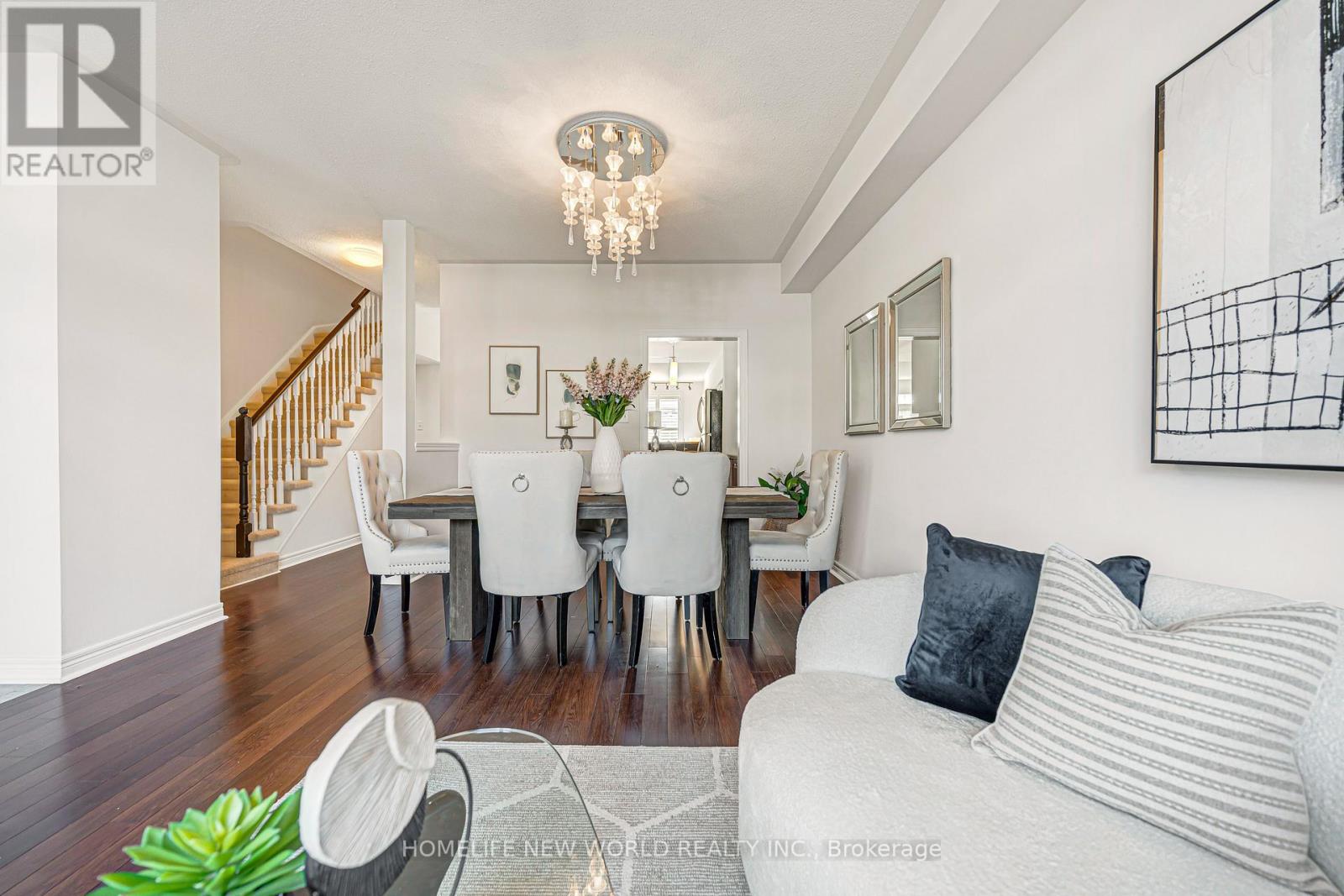 2957 Bur Oak Avenue, Markham, Ontario L6B 1B6 - Photo 3 - N13473624
