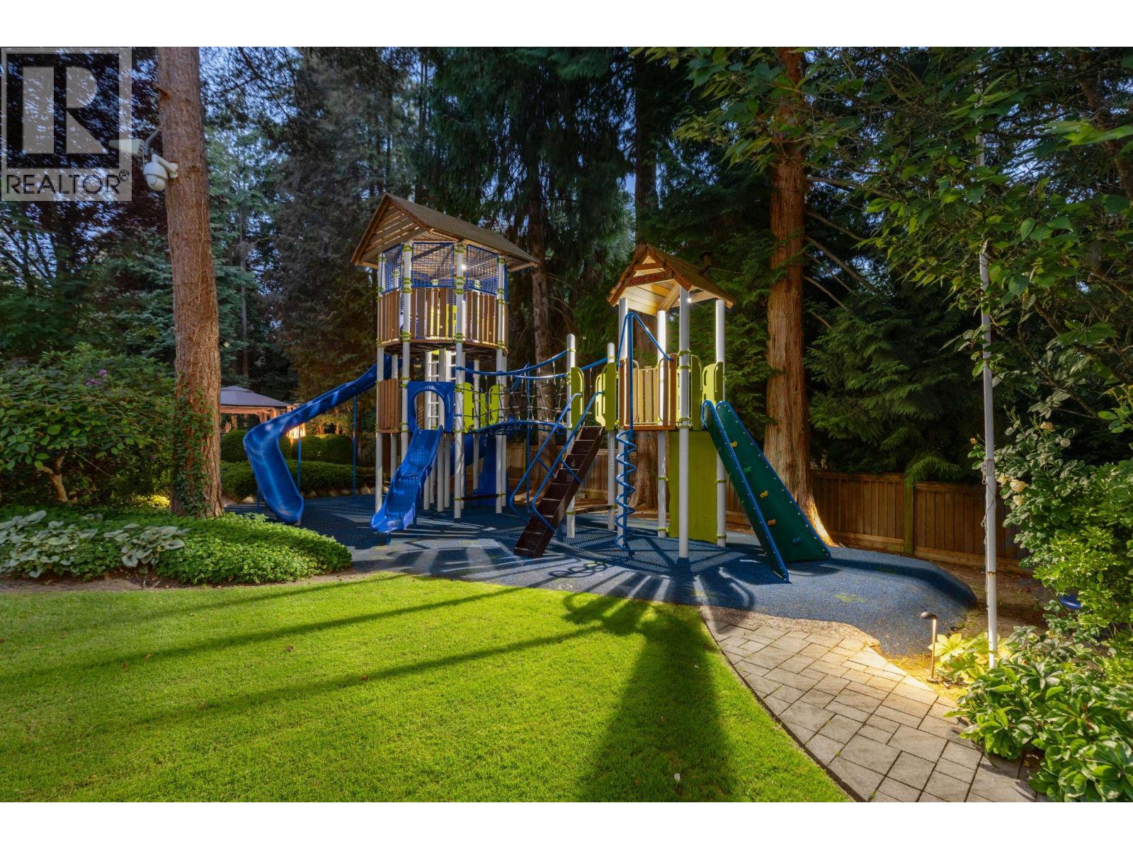 1988 Drummond Drive, Vancouver, British Columbia  V6T 1B8 - Photo 37 - R3138481