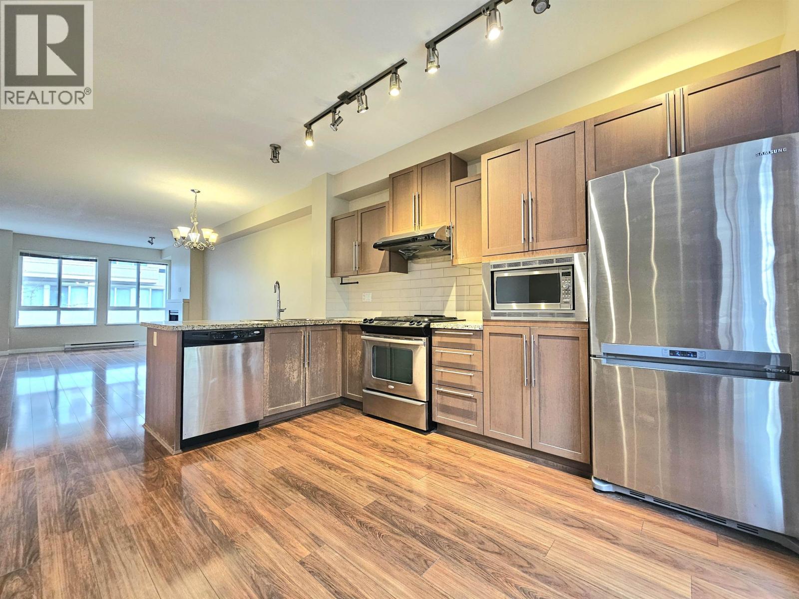 97 1125 Kensal Place, Coquitlam, British Columbia  V3B 0G3 - Photo 3 - R3138248