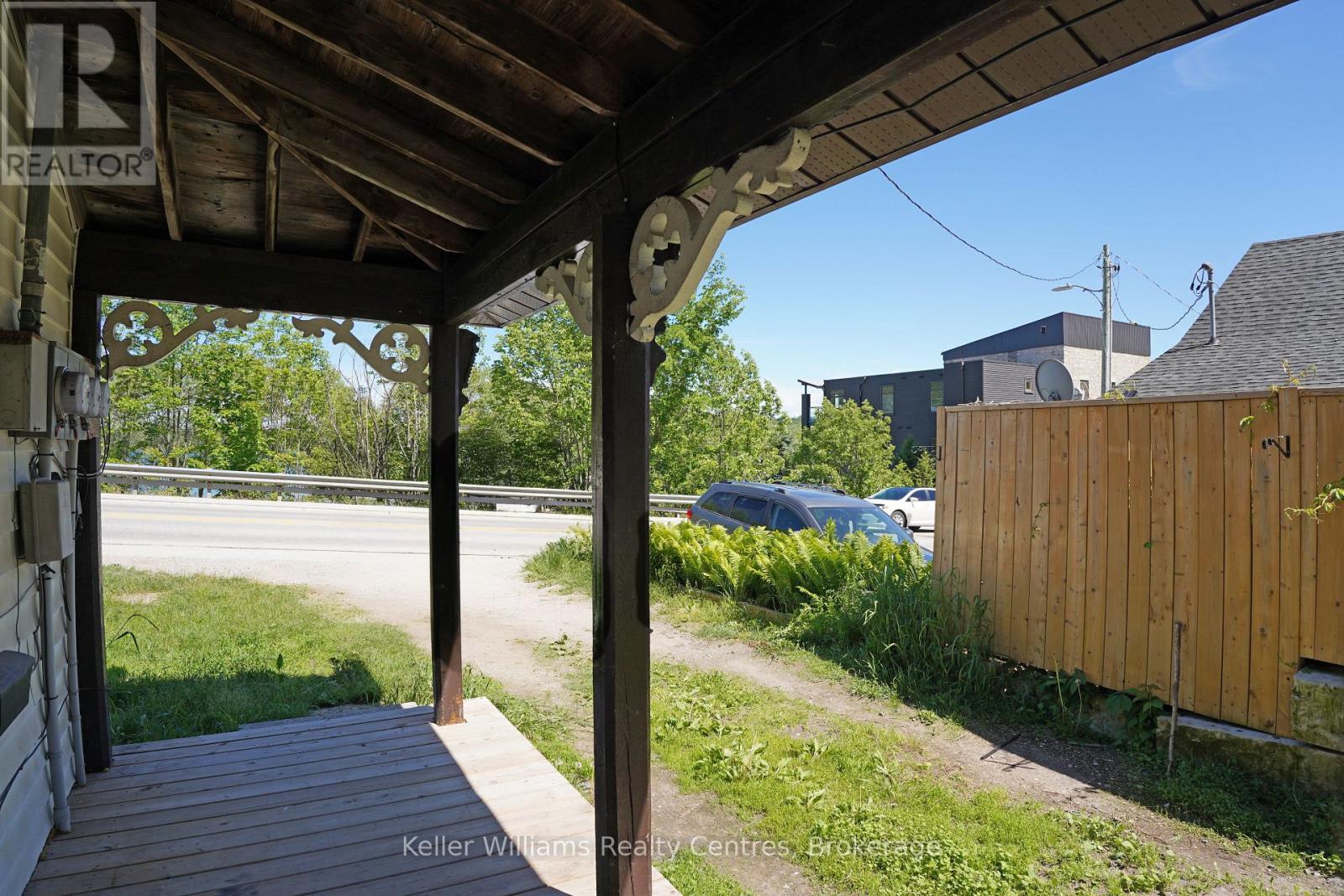 726 Berford Street, South Bruce Peninsula, Ontario  N0H 2T0 - Photo 3 - X13457516