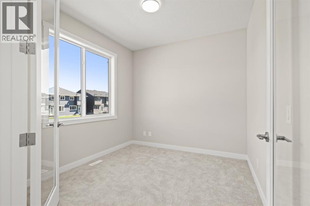 118 Sora Gardens Se, Calgary, Alberta  T3S 0V3 - Photo 5 - A2319281